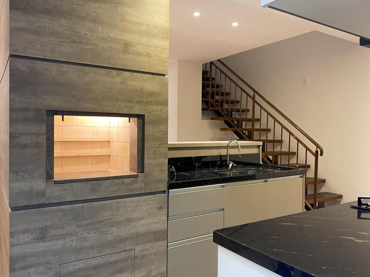 Duplex Novo, Com 02 Suites, Para 06 Pessoas, E 02 Vagas De Garagem Canela Eksteriør bilde